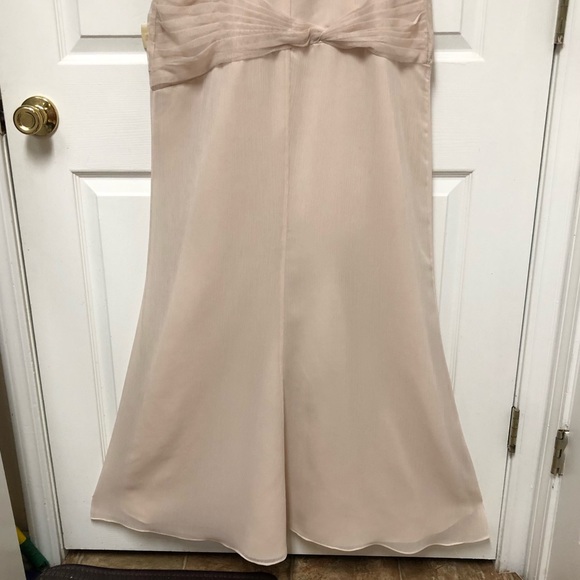White by Vera Wang Sleeveless Tulle Formal Dress - Picture 7 of 15